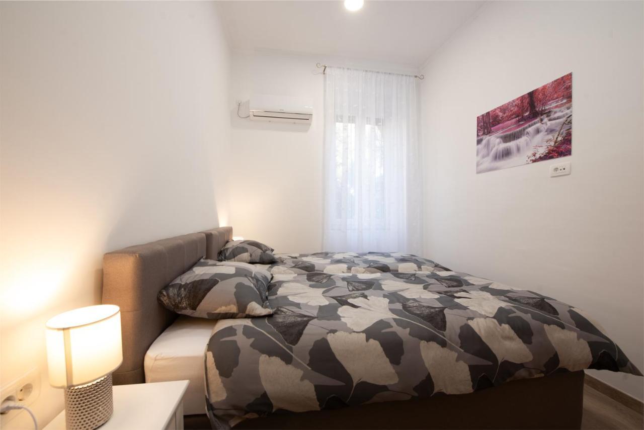 Apartman Cezar Apartment Rijeka Exterior photo
