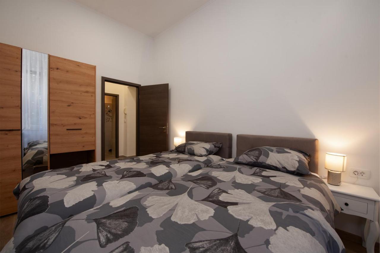 Apartman Cezar Apartment Rijeka Exterior photo