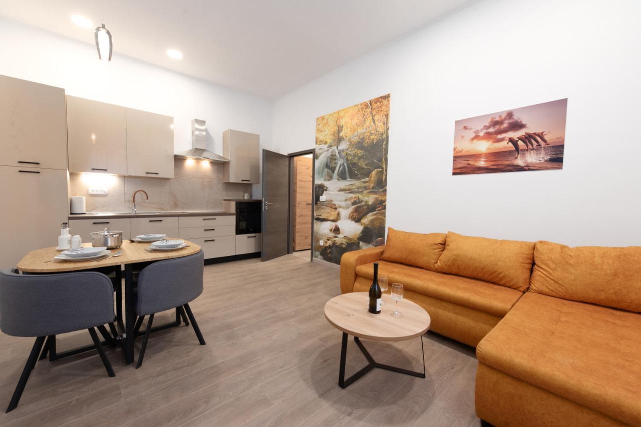 Apartman Cezar Apartment Rijeka Exterior photo